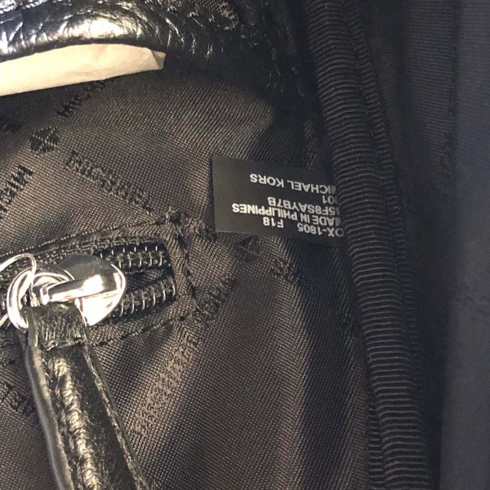 Authentic Michael Kors backpack&wallet swt - Picture 8 of 8